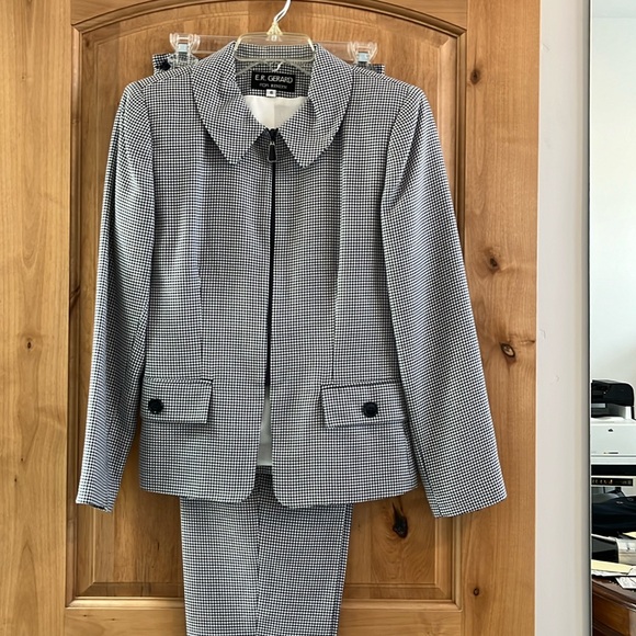 ER Girard 2piece pant suit - Picture 1 of 6